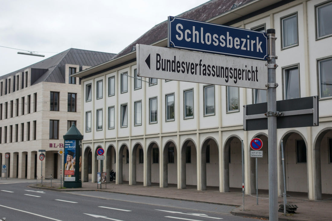 Street signs point to schlossbezirk and bundesverfassungsgericht