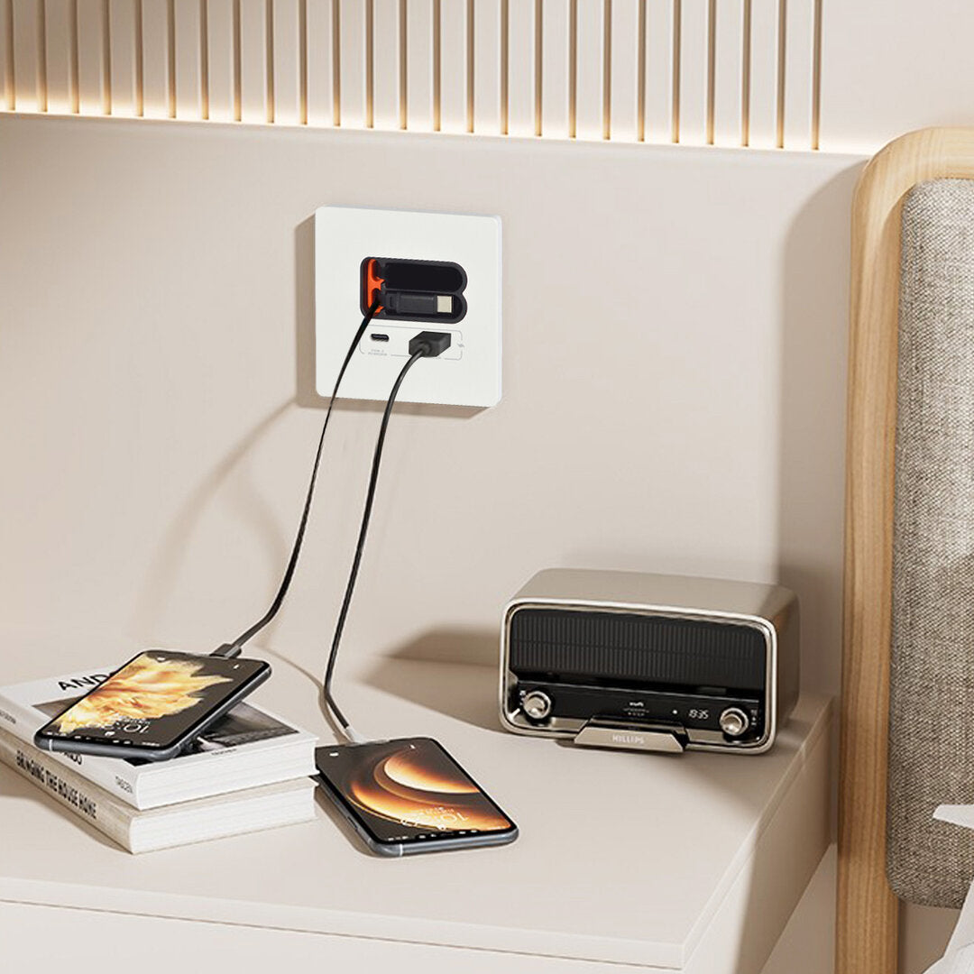 USB-A/C Schnellladegerät mit ausziehbaren Kabeln
