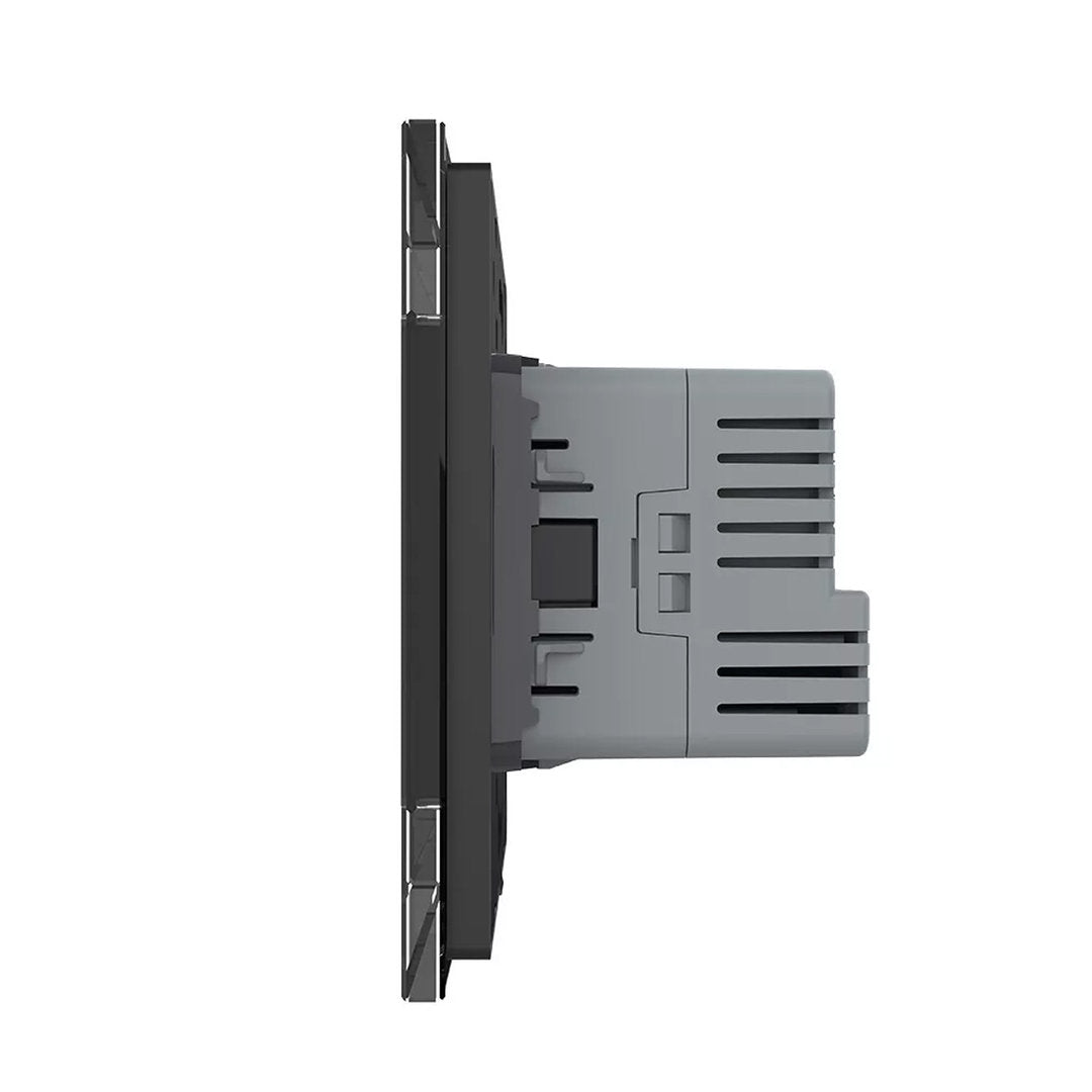 Livolo schwarze, einfache Steckdose mit USB-C 18W