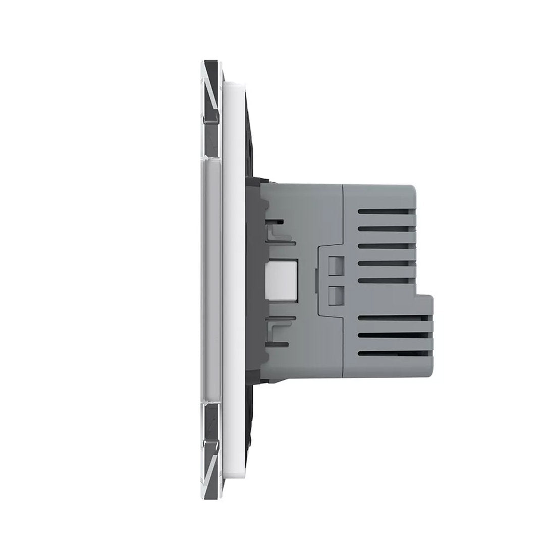 Livolo Lichtschalter mit Steckdose + USB-C in Weiß