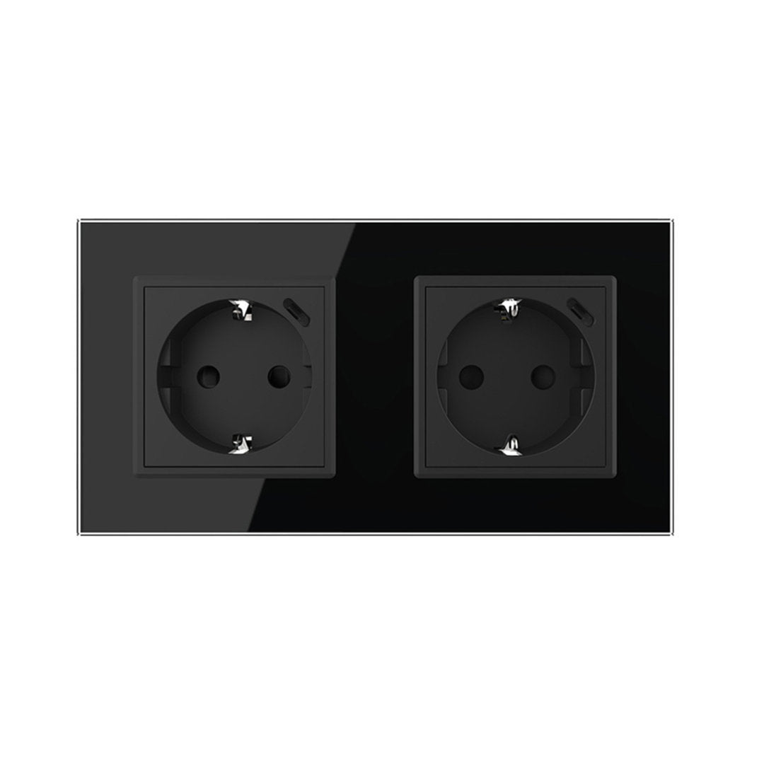 Livolo schwarze, zweifache Steckdose mit USB-C 18W